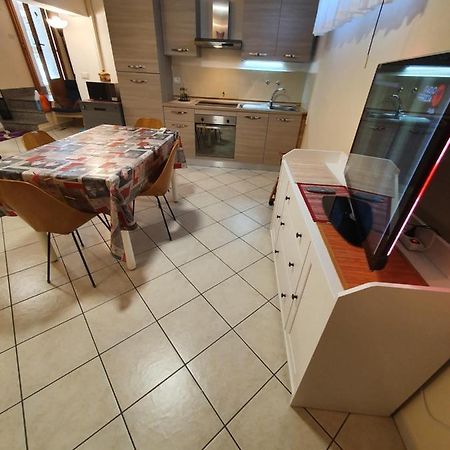 Casa Dell'Ape Maia Apartment แตร์โมลิ ภายนอก รูปภาพ