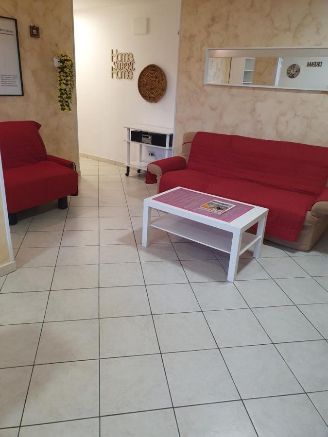 Casa Dell'Ape Maia Apartment แตร์โมลิ ภายนอก รูปภาพ