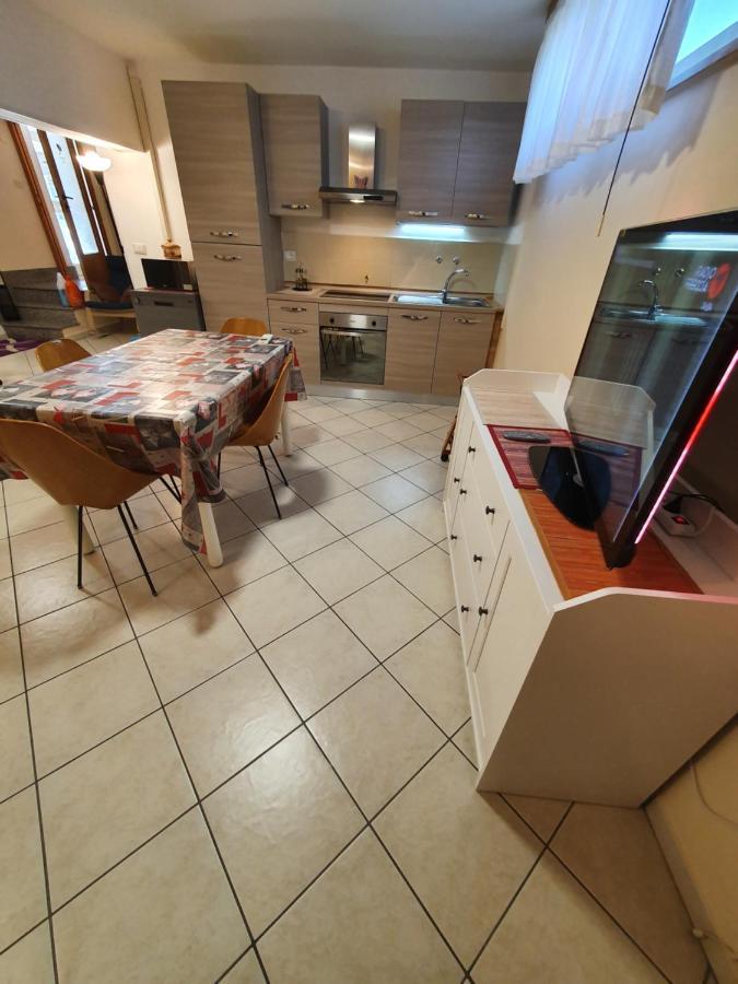 Casa Dell'Ape Maia Apartment แตร์โมลิ ภายนอก รูปภาพ