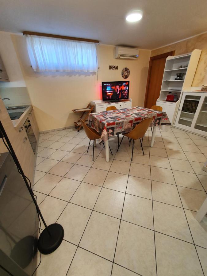 Casa Dell'Ape Maia Apartment แตร์โมลิ ภายนอก รูปภาพ