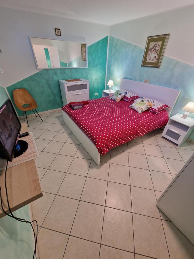 Casa Dell'Ape Maia Apartment แตร์โมลิ ภายนอก รูปภาพ