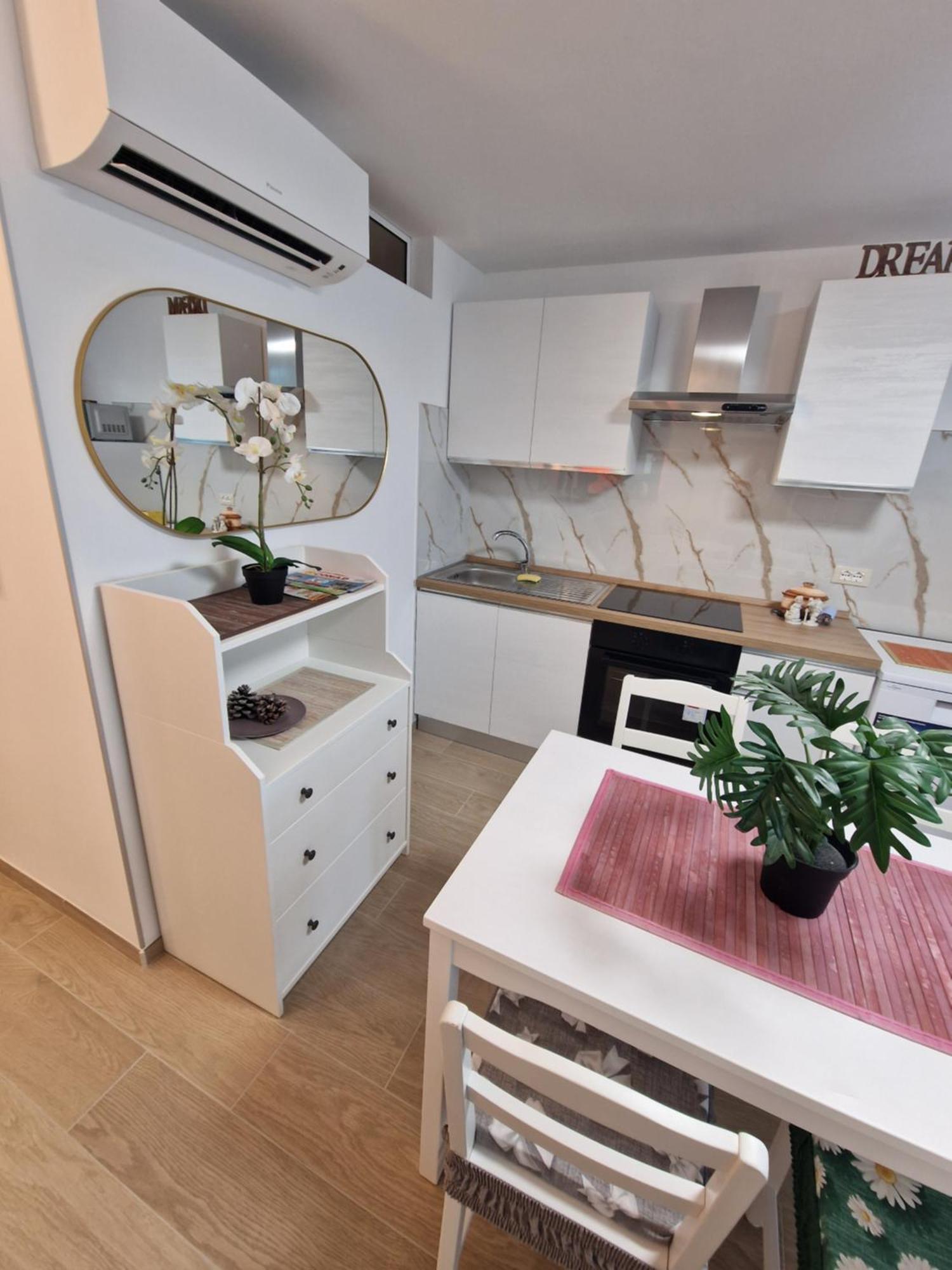 Casa Dell'Ape Maia Apartment แตร์โมลิ ภายนอก รูปภาพ